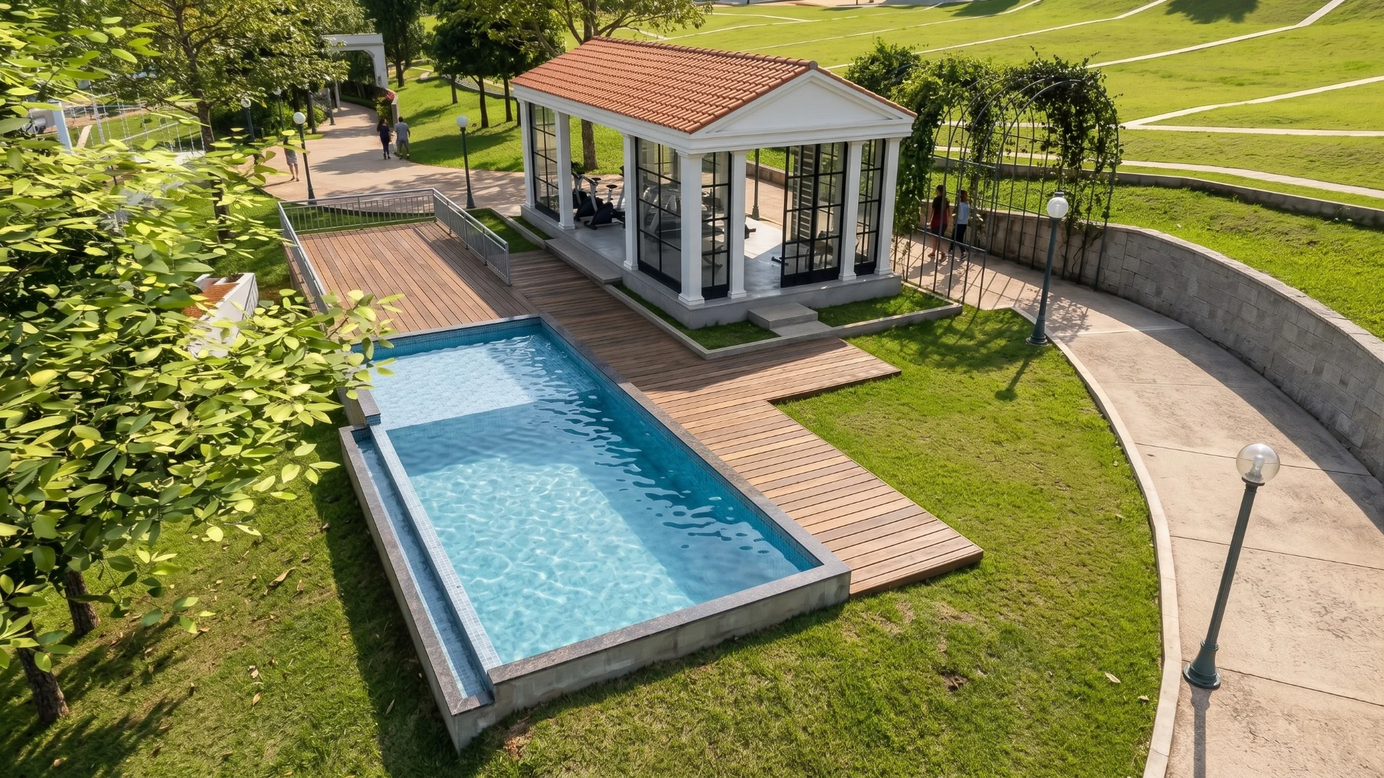 Piscina junto a pavilhão de lazer